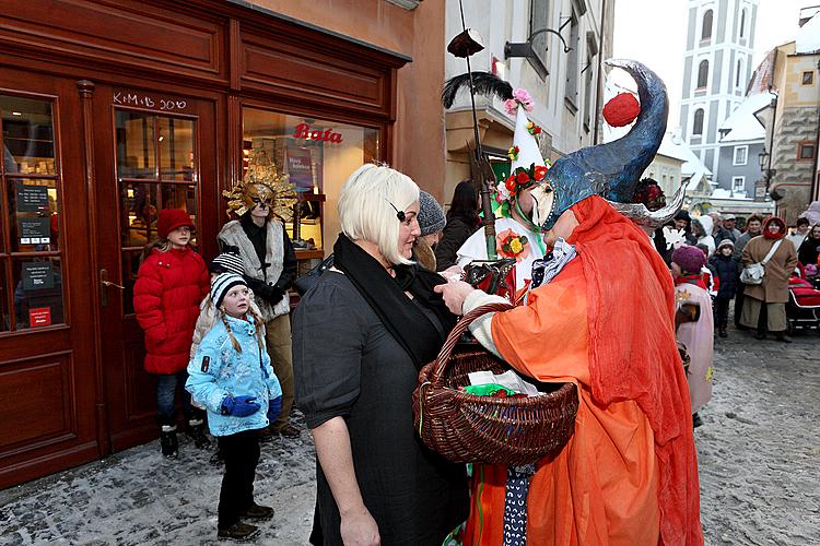 Carnival parade through the city Český Krumlov, 16.2.2010