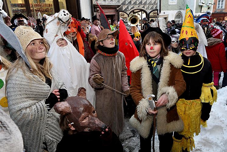 Carnival parade through the city Český Krumlov, 16.2.2010