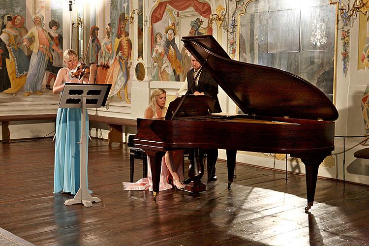 Gabriela Demeterová (Geige), Eva Šilarová (Klavier), 1.7.2010, Festival der Kammermusik Český Krumlov 2010