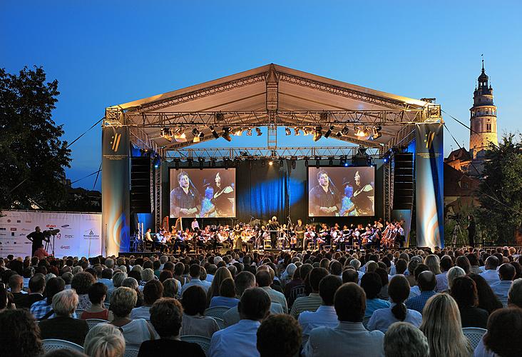 José Cura - Tenor, In Hye Kim - Sopran, Mario De Rose - Dirigent, Symphonieorchester des Tschechischen Rundfunks, 16. und 18.7.2010, 19. Internationales Musikfestival Český Krumlov