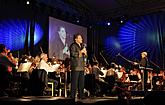 José Cura - tenor, In Hye Kim - soprano, Mario De Rose - Conductor, The Czech Radio Symphony Orchestra, 16. and 18.7.2010, 19th International Music Festival Český Krumlov, source: Auviex, s.r.o., photo by: Libor Sváček