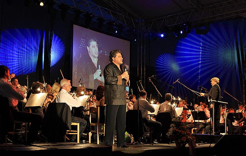 José Cura - Tenor, In Hye Kim - Sopran, Mario De Rose - Dirigent, Symphonieorchester des Tschechischen Rundfunks, 16. und 18.7.2010, 19. Internationales Musikfestival Český Krumlov