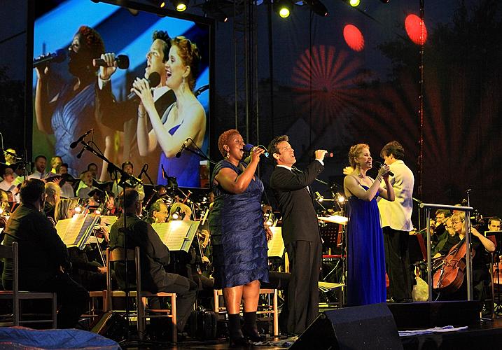 Night on Broadway Part III, Soloists from Broadway Theatres (Christiane Noll, Capahia Jenkins, Rob Evan), Conductor: Randall Craig Fleischer, 17.7.2010, 19th International Music Festival Český Krumlov