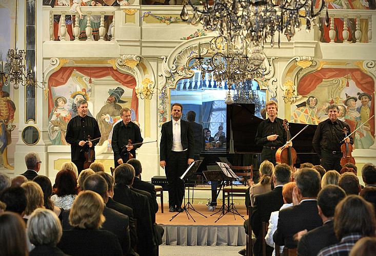 Hommage a Chopin: Jan Simon - piano, Pražík's quartette, 20.8.2010