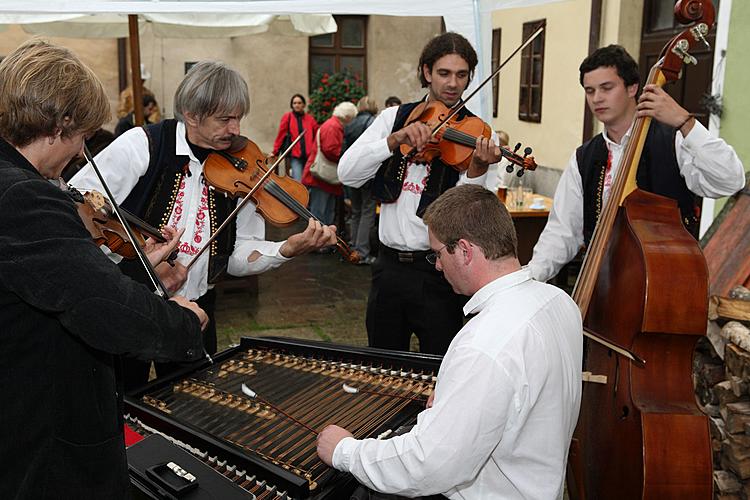 Saint Wenceslas Celebrations and International Folk Music Festival 2010 in Český Krumlov