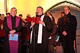 Hudebně poetické otevření adventu spojené s rozsvícením vánočního stromu, náměstí Svornosti Český Krumlov, 28.11.2010, foto: Lubor Mrázek