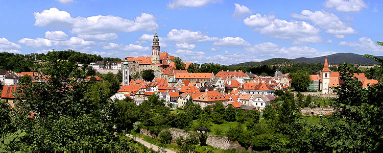 Panorama Českého Krumlova, pohled z odpočívadla na Objížďkové ulici, foto: Lubor Mrázek