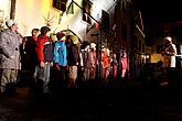 3. Adventssonntag - Gemeinsames singen am Weihnachtsbaum, Advent und Weihnachten in Český Krumlov 2010, Foto: Lubor Mrázek