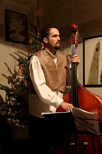 Weihnachtskonzert der Krumauer Folkgruppe Kapka, Advent und Weihnachten in Český Krumlov 2010