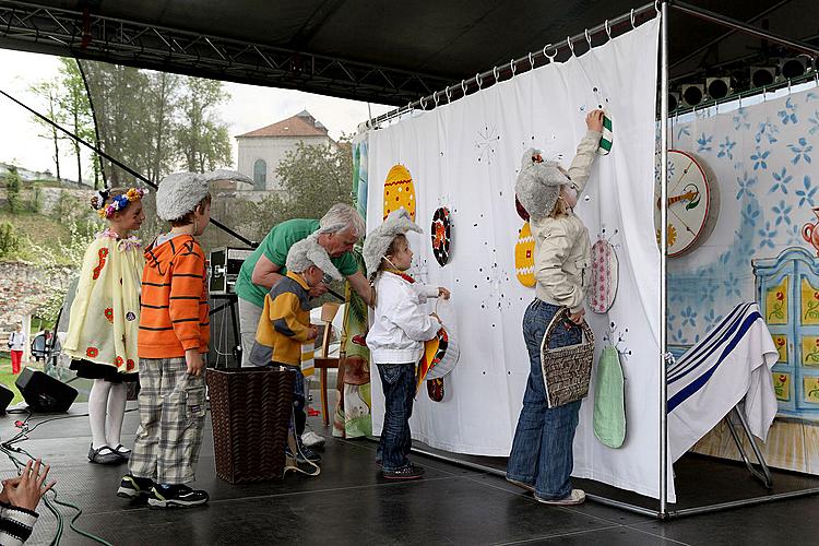 Dětské odpoledne a festival ZUŠ Český Krumlov, Kouzelný Krumlov 30.4.2011