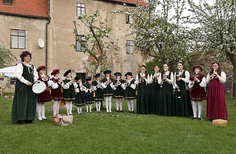 Childrens afternoon and Artistic elementary school Český Krumlov festival, Magical Krumlov 30.4.2011