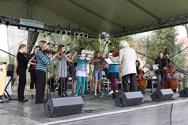 Kindernachmittag und Festival der Kunstschule Český Krumlov, Zauberhaftes Krumlov 30.4.2011