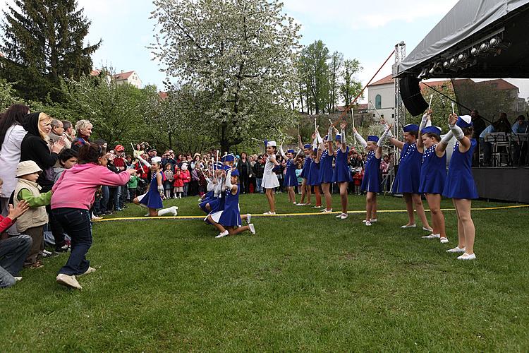 Kindernachmittag und Festival der Kunstschule Český Krumlov, Zauberhaftes Krumlov 30.4.2011