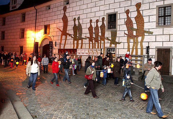 Concerts by bands from Český Krumlov and Lantern procession, Magical Krumlov 30.4.2011