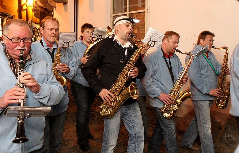 Concerts by bands from Český Krumlov and Lantern procession, Magical Krumlov 30.4.2011