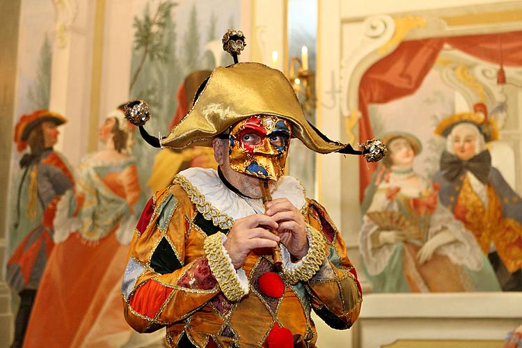 Baroque Night on the Český Krumlov Castle (R), Chamber Music Festival 24 and 25 June 2011