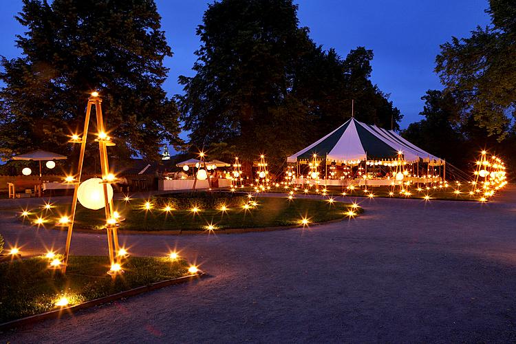 Baroque Night on the Český Krumlov Castle (R), Chamber Music Festival 24 and 25 June 2011