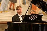 Meng La Huang (violin), Daniel Wiesner (piano), Chamber Music Festival Český Krumlov 26.6.2011, photo by: Lubor Mrázek