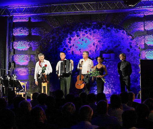Tango Soirée - večer s argentinskou hudbou a číší vína, 12.8.2011