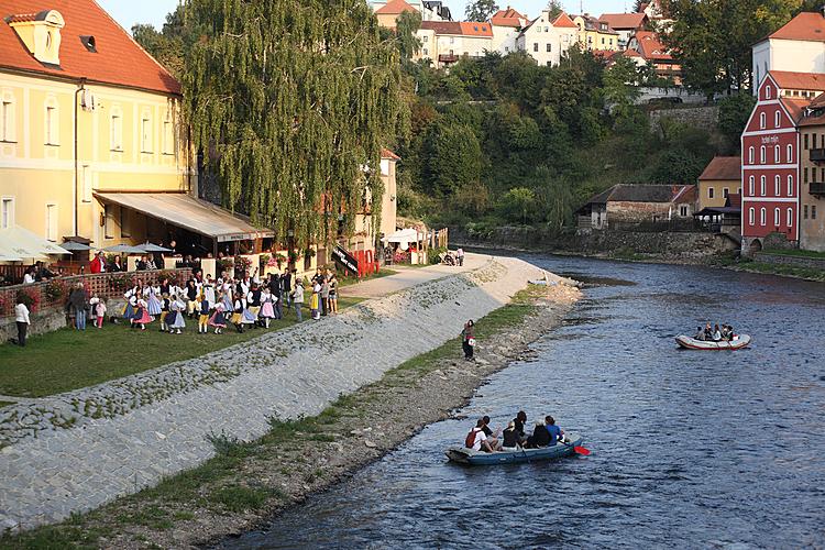 Svatováclavské slavnosti a Mezinárodní folklórní festival 2011 v Českém Krumlově, pátek 23. září 2011