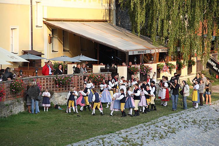 Saint Wenceslas Celebrations and International Folk Music Festival 2011 in Český Krumlov, Friday 23rd September 2011