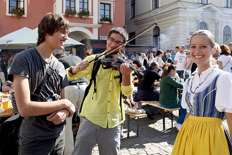 St.-Wenzels-Fest und Internationales Folklorefestival 2011 in Český Krumlov, Samstag 24. September 2011