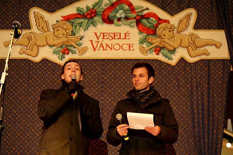 Musical and poetic Advent opening and lighting of the christmas tree, Square Náměstí Svornosti, Český Krumlov, 27.11.2011