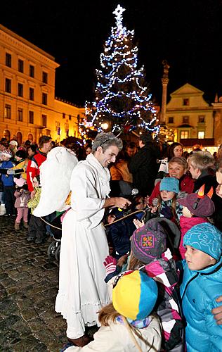 2nd Advent Sunday - St. Nicholas Present Distribution, Square Náměstí Svornosti, Český Krumlov, 4.12.2011