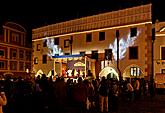 2. Adventssonntag - Nikolausbescherung, Stadtplatz Náměstí Svornosti, Český Krumlov, 4.12.2011, Foto: Lubor Mrázek