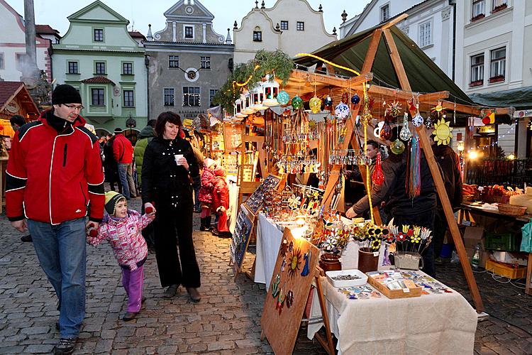 3. adventní neděle - Ježíškův Poštovní úřad U Zlatého anděla a příjezd Bílé paní, Český Krumlov 11.12.2011