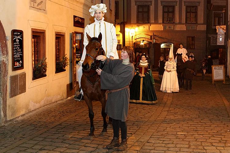 3. adventní neděle - Ježíškův Poštovní úřad U Zlatého anděla a příjezd Bílé paní, Český Krumlov 11.12.2011