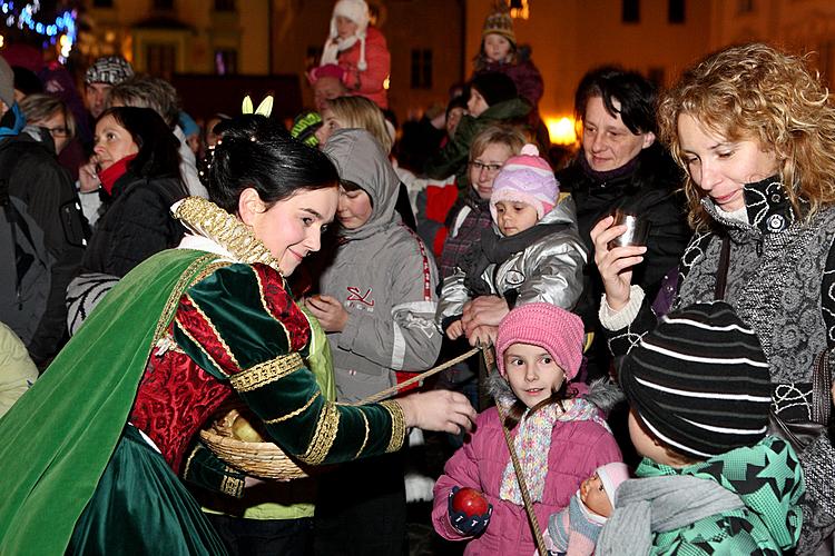 3. Adventssonntag - Jesuleins Postamt Zum Goldenen Engel und Ankunft der Weissen Frau, Český Krumlov 11.12.2011