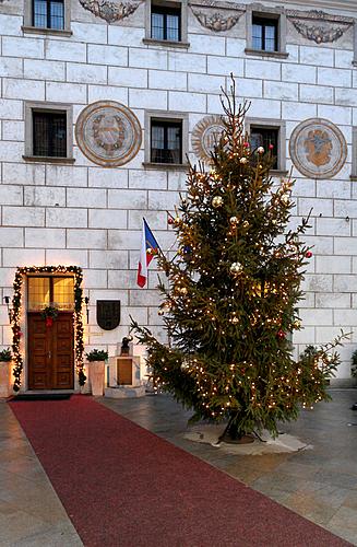 4. Adventssonntag - Gemeinsames singen am Weihnachtsbaum, Český Krumlov 18.12.2011