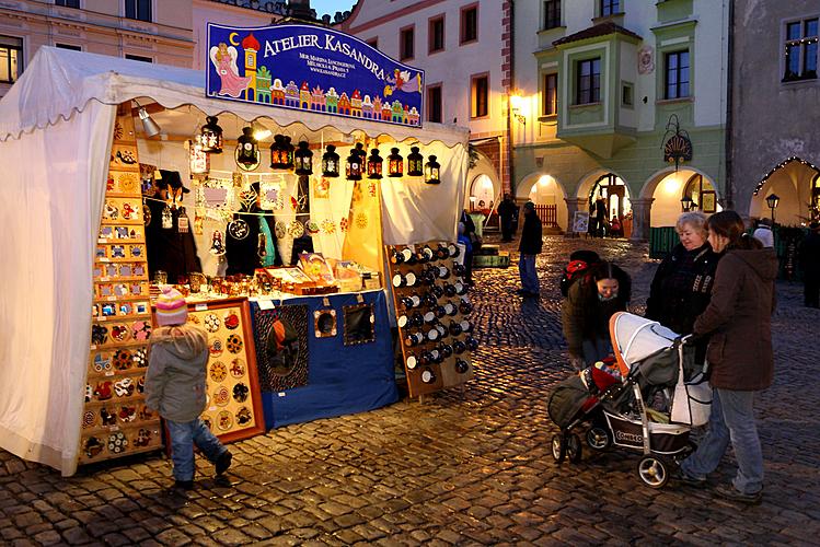 4. adventní neděle - společné zpívání u vánočního stromu, Český Krumlov 18.12.2011