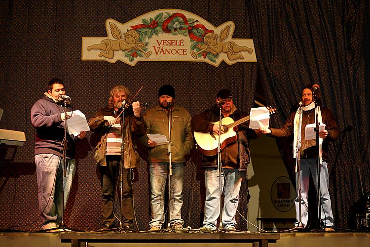 4. Adventssonntag - Gemeinsames singen am Weihnachtsbaum, Český Krumlov 18.12.2011