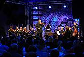 Bohuslav Matoušek (Violin), Jakub Junek (Violin) und Collegium des Symhonieorchesters des Tschechischen Rundfunks, 3.8.2012, 21. Internationales Musikfestival Český Krumlov, Quelle: © Auviex s.r.o., Foto: Libor Sváček