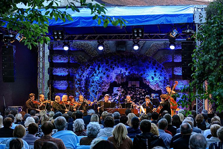 Bohuslav Matoušek (violin), Jakub Junek (violin) and Prague Radio Symphony Orchestra Collegium, 3.8.2012, 21st International Music Festival Český Krumlov