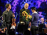 Bohuslav Matoušek (Violin), Jakub Junek (Violin) und Collegium des Symhonieorchesters des Tschechischen Rundfunks, 3.8.2012, 21. Internationales Musikfestival Český Krumlov, Quelle: © Auviex s.r.o., Foto: Libor Sváček