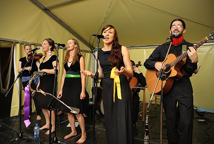 Balkánský hudebně-gastronomický večer - Boban i Marković Orkestar, Džezvica, 4.8.2012, 21. Mezinárodní hudební festival Český Krumlov