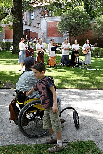 Den s handicapem - Den bez bariér 2012