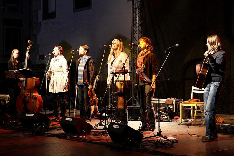 Saint Wenceslas Celebrations and International Folk Music Festival 2012 in Český Krumlov, Friday 28th September 2012