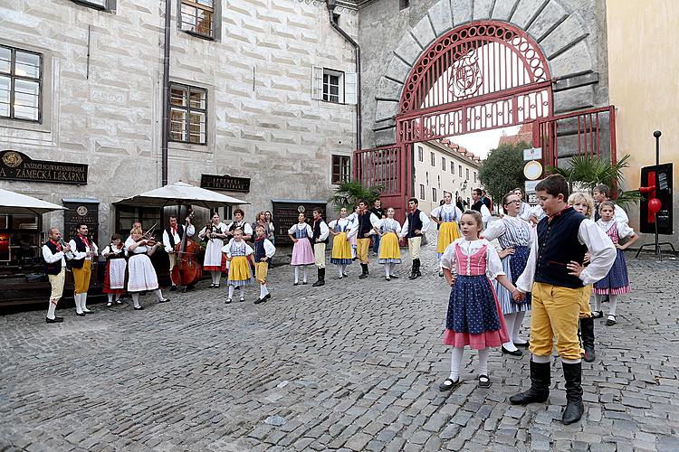 St.-Wenzels-Fest und Internationales Folklorefestival 2012 in Český Krumlov, Freitag 28. September 2012