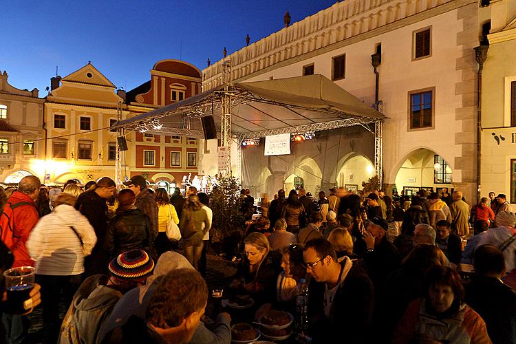 Svatováclavské slavnosti a Mezinárodní folklórní festival 2012 v Českém Krumlově, pátek 28. září 2012