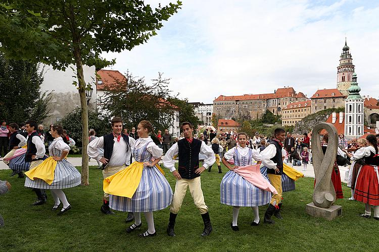 Saint Wenceslas Celebrations and International Folk Music Festival 2012 in Český Krumlov, Saturday 29th September 2012