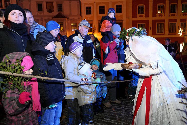 2. Advent Sunday - Baby Jesus Post Office located in the U Zlatého anděla Hotel and arrival of the White Lady, 9.12.2012