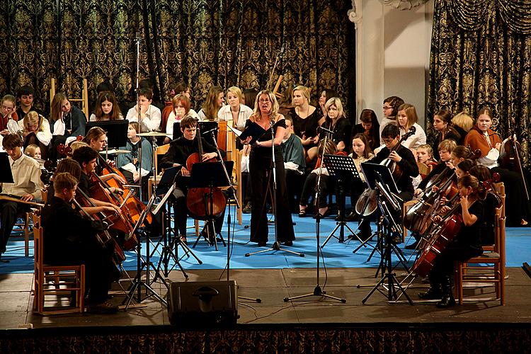 Concert performed by the Artistic Elementary School in Český Krumlov to celebrate the 20th anniversary of entering the town into the UNESCO World Heritage List, 15.12.2012