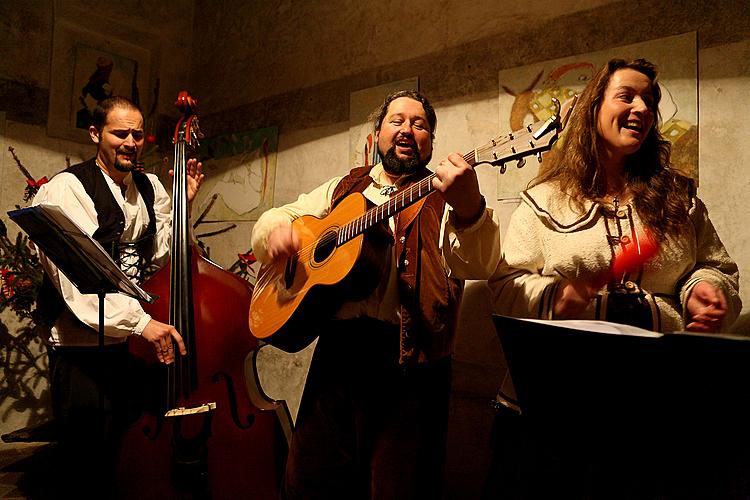 Traditionelles Weihnachtskonzert der Krumauer Folkgruppe Kapka, 25.12.2012