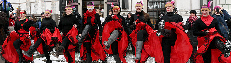 MasopustnÃ­ prÅ¯vod v ÄeskÃ©m KrumlovÄ, 12. Ãºnora 2013