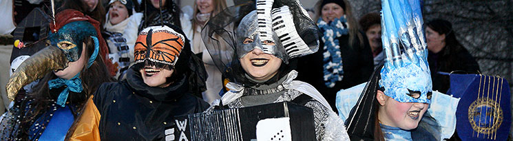 MasopustnÃ­ prÅ¯vod v ÄeskÃ©m KrumlovÄ, 12. Ãºnora 2013