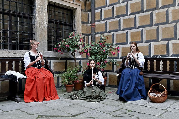 Barocke Nacht auf dem Schloss Český Krumlov ® und Barock Pantomime mit Musik von Antonio Vivaldis, 28.6 und 29.6.2013, Kammermusikfestival Český Krumlov